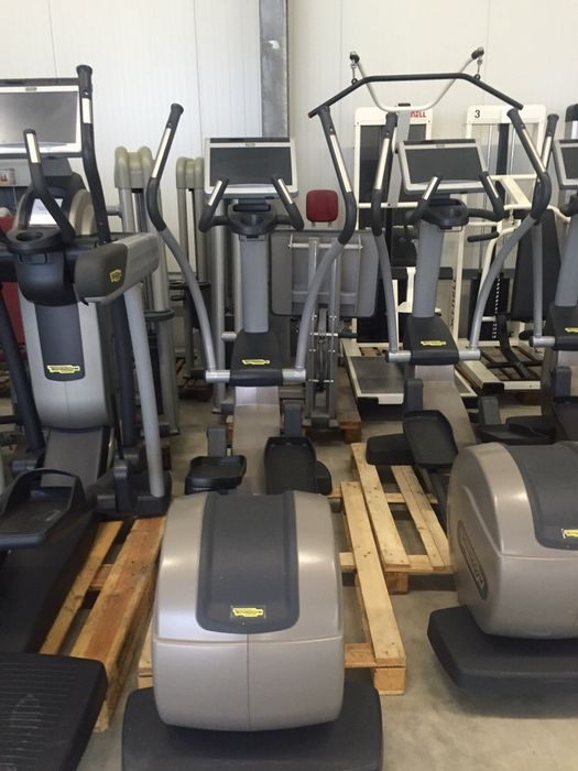 Aparate fitness profesionale technogym