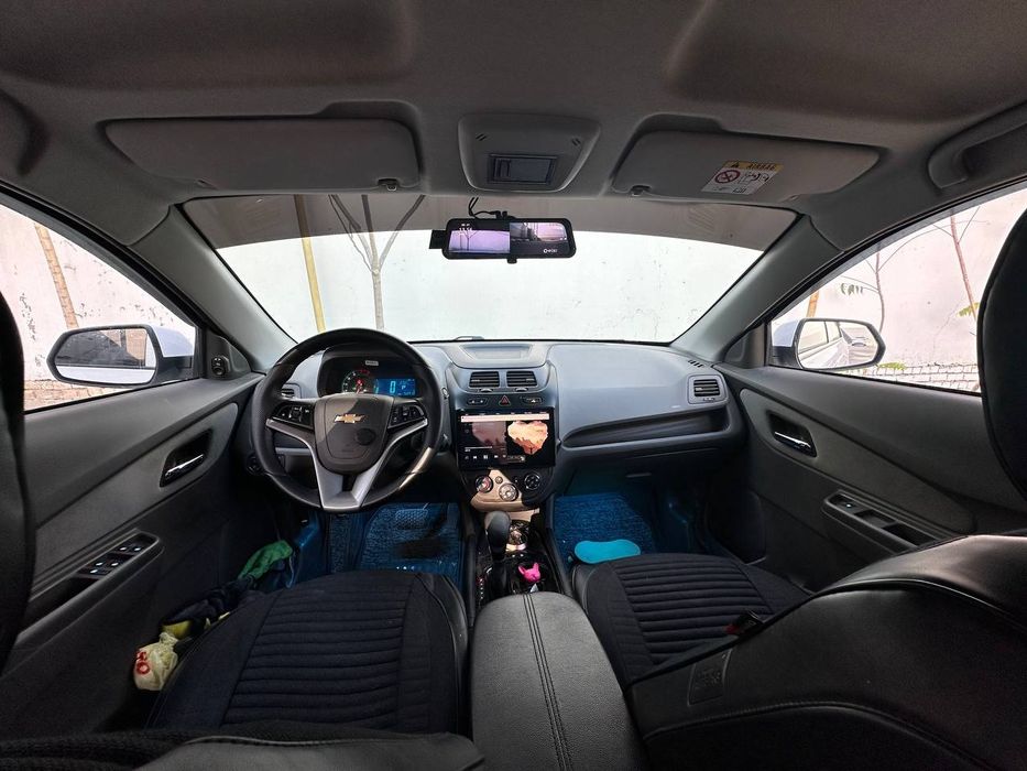 Cobalt sotiladi 2021 dekabr oq rangli