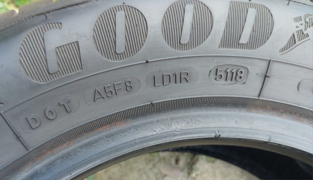 Set 4buc 185/60 R14 82H Goodyear Eficient Grip Performace vară