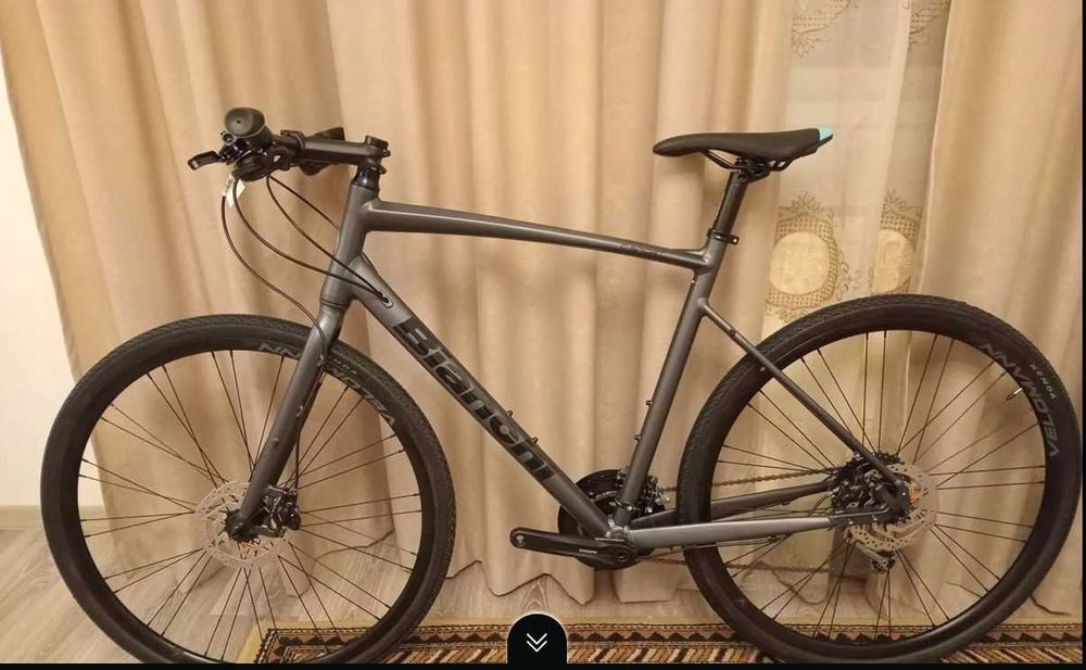 1 Bianchi C-SPORT 3 Trekking Bicicleta