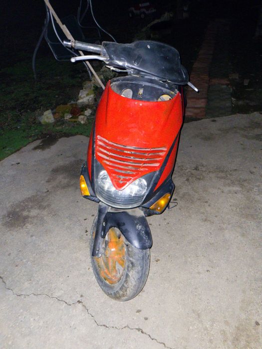 Vand scuter aprilia leonardo 151