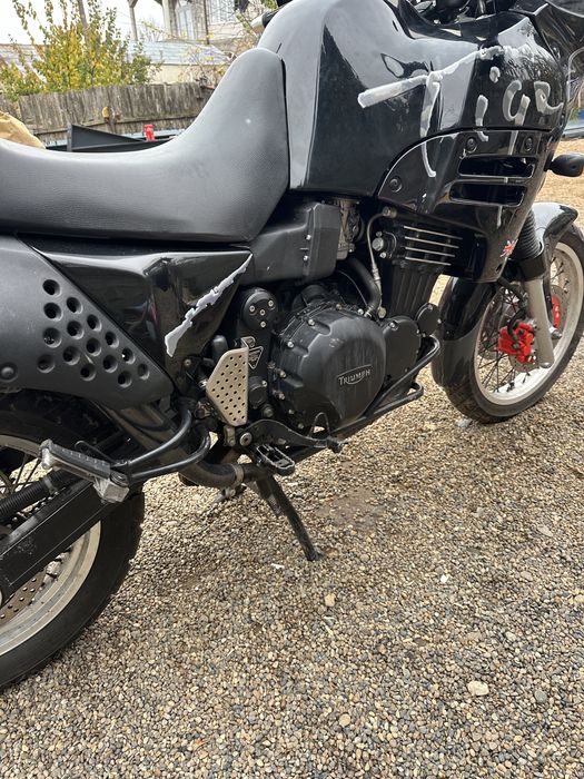 Vand sau schimb motocicleta