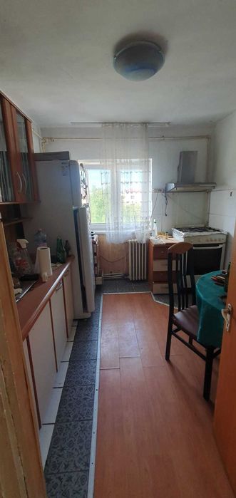 vand apartament cu 3 camere in zona Grigore Haidau