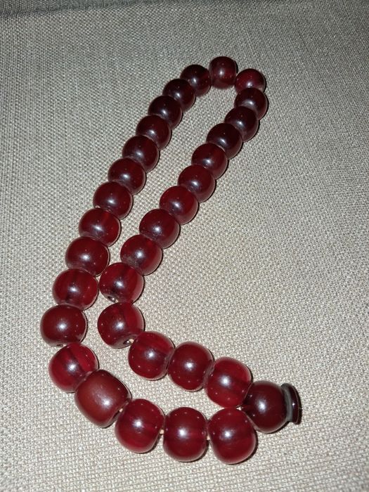 Кехлибарена броеница.