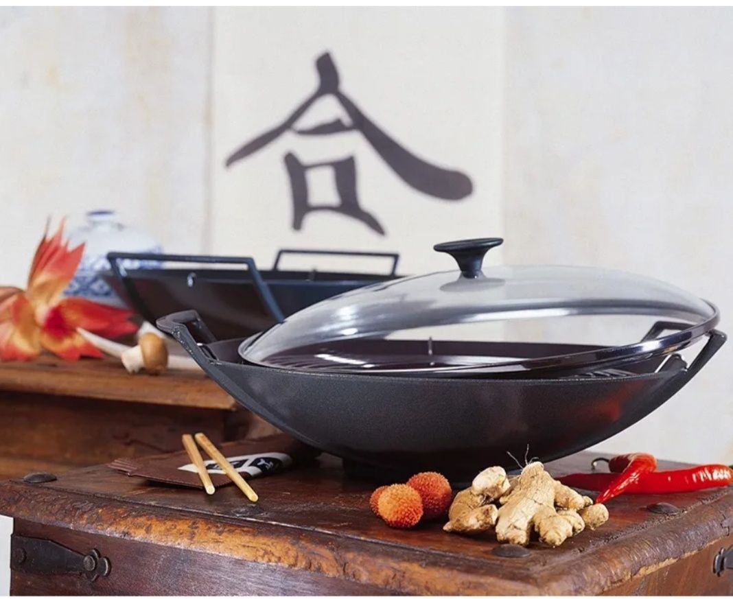 Уок тиган Le Creuset със стъклен капак, черен, 36 см, 5l