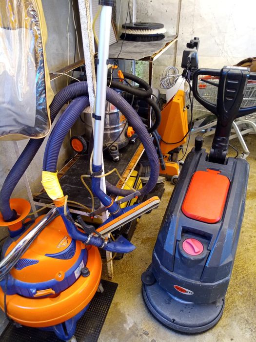 Monodiscuri și perii rotative,aspiratoare profesionale