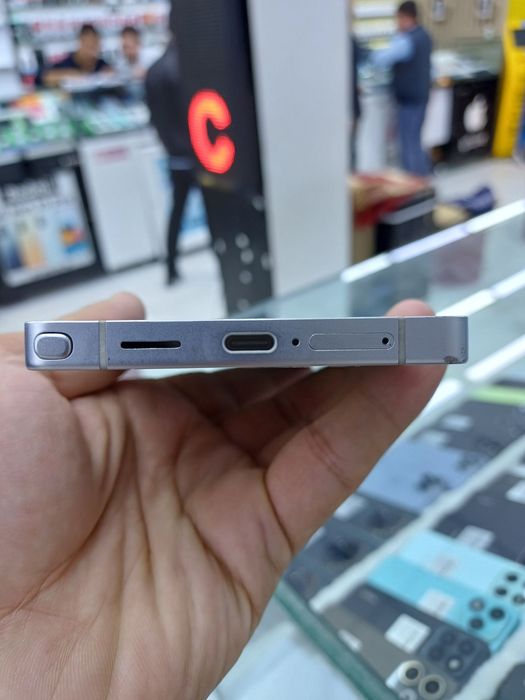 samsung S25 Ultra 12/512 titan whitesilver.