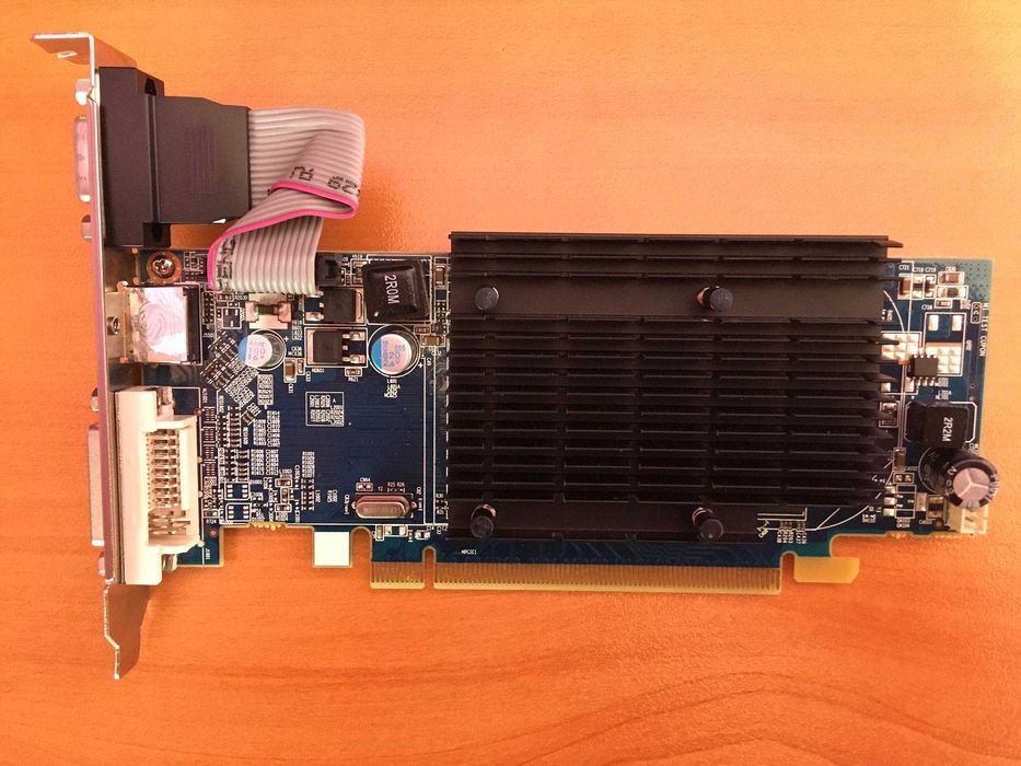 Видеокарта AMD Radeon Sapphire HD4350 512MB DDR2 DVI HDMI VGA