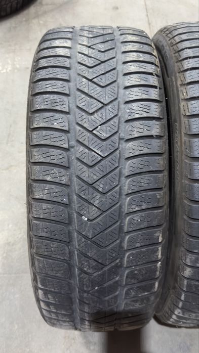 Зимни гуми 235/45/19 Pirelli
