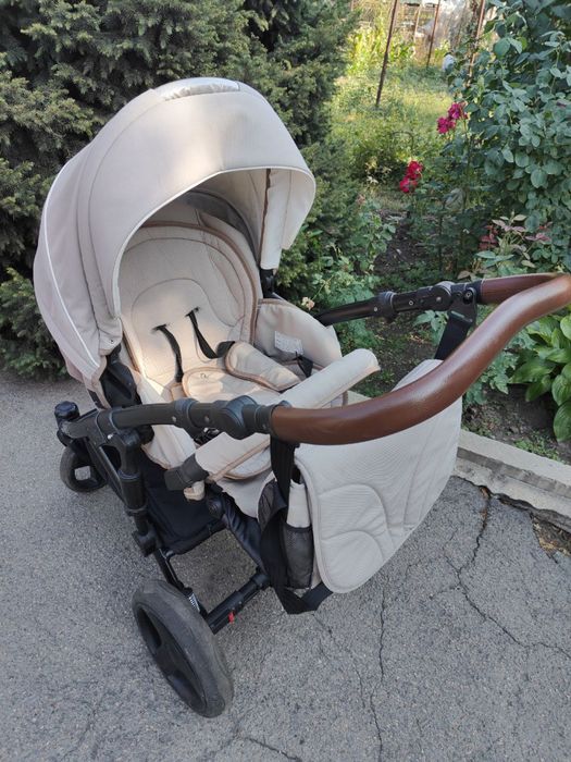 Коляска детская всесезонная