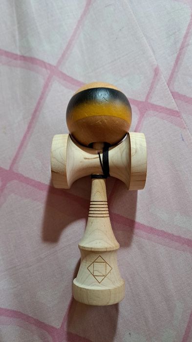 Kendama Lotus x sweets