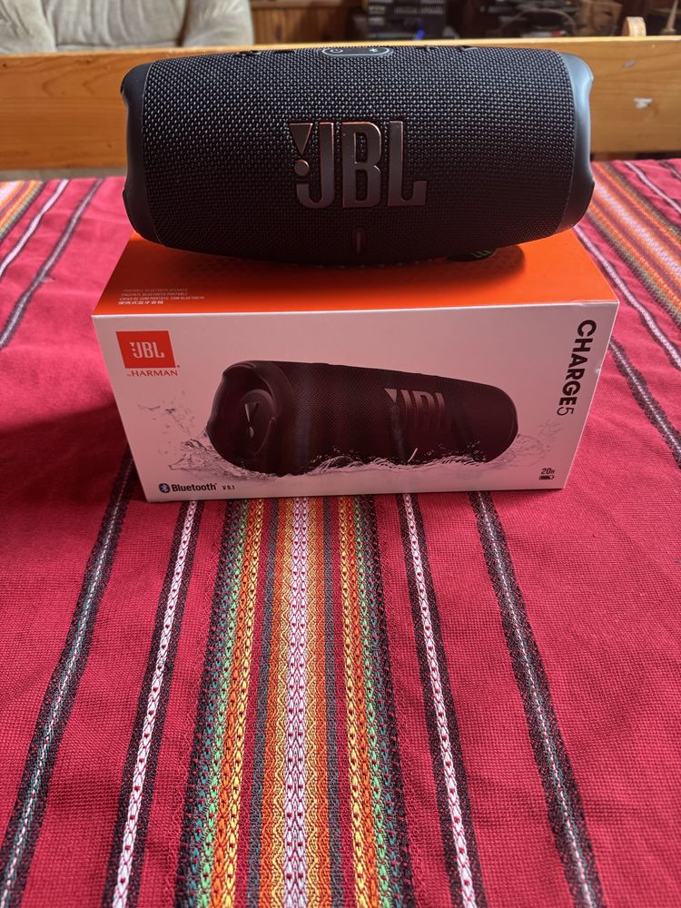 Нова jbl charge 5