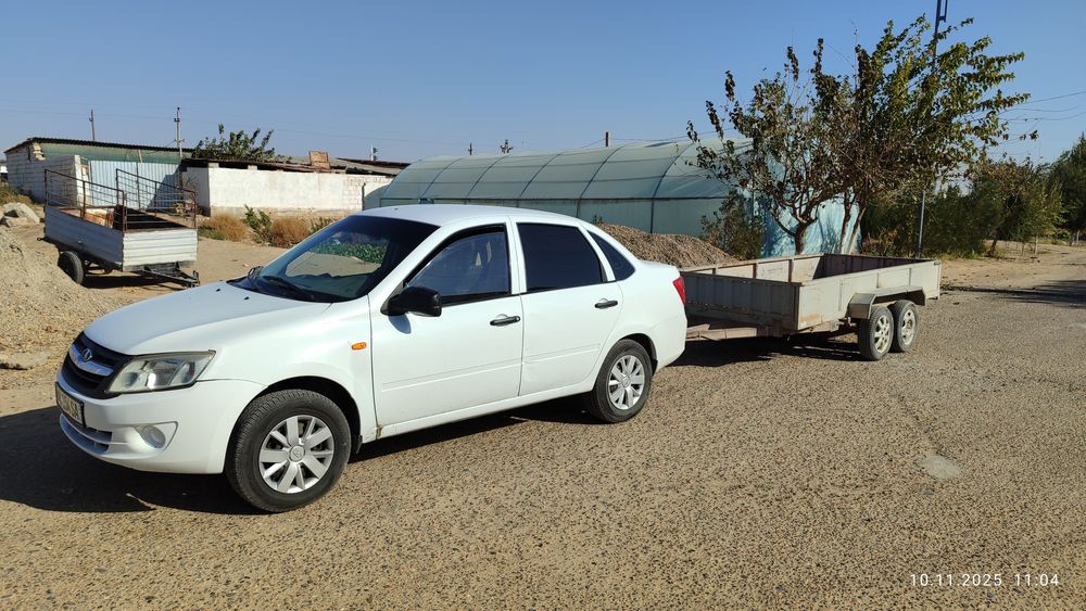 Lada granta pritsepi bilan sotiladi