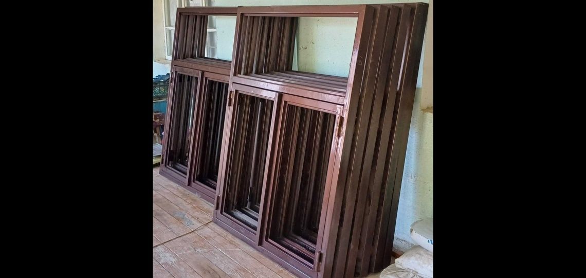 Темир профиллик Akfa romlari 110x145 o'lchamda