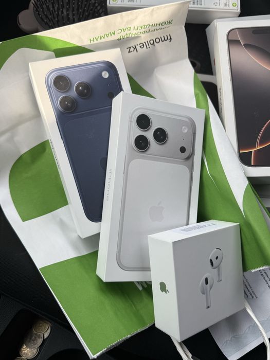 iPhone 17 Pro 256GB EAC White & Blue