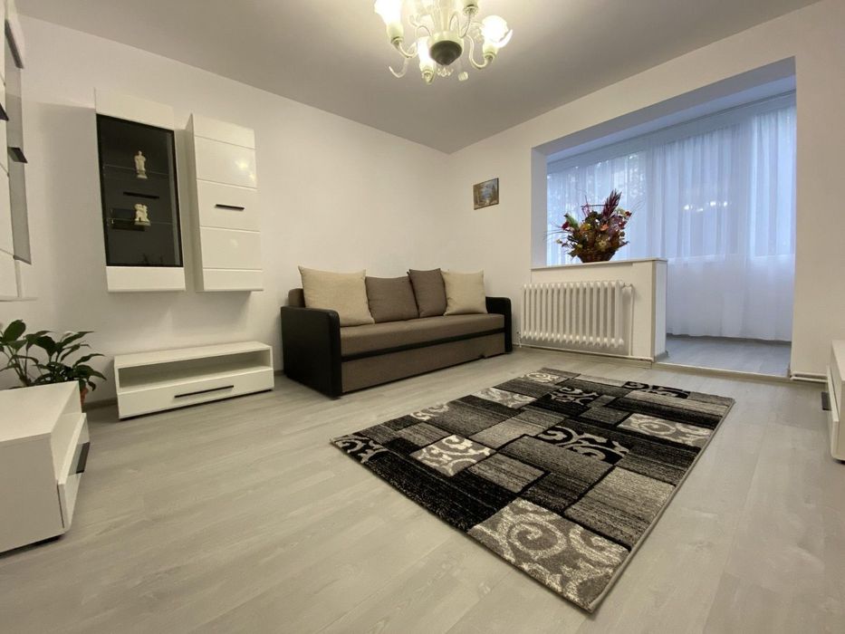 Apartament 3 camere de închiriat, zona Dâmbu