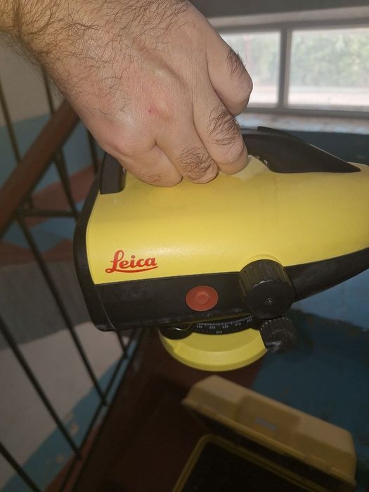 Цифровой нивелир