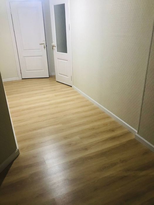 Uy sotiladi 3xonali yevro remont 107m2