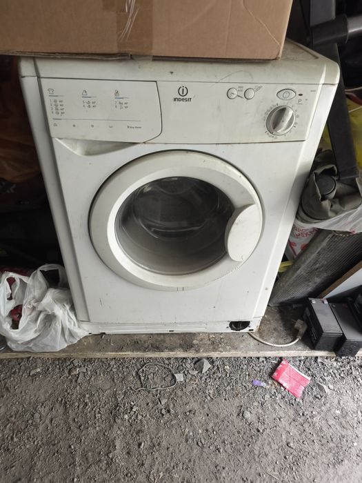 Стиральная машина Indesit w181