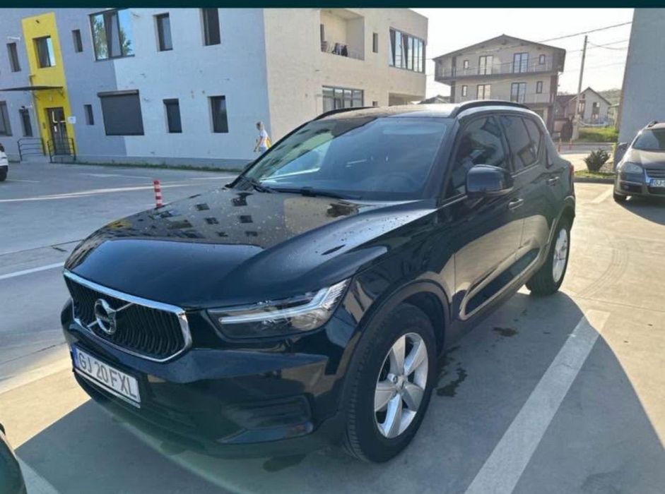 Volvo XC 40 Vând Volvo XC40 2.0 TDI automat 2019 Proprietar