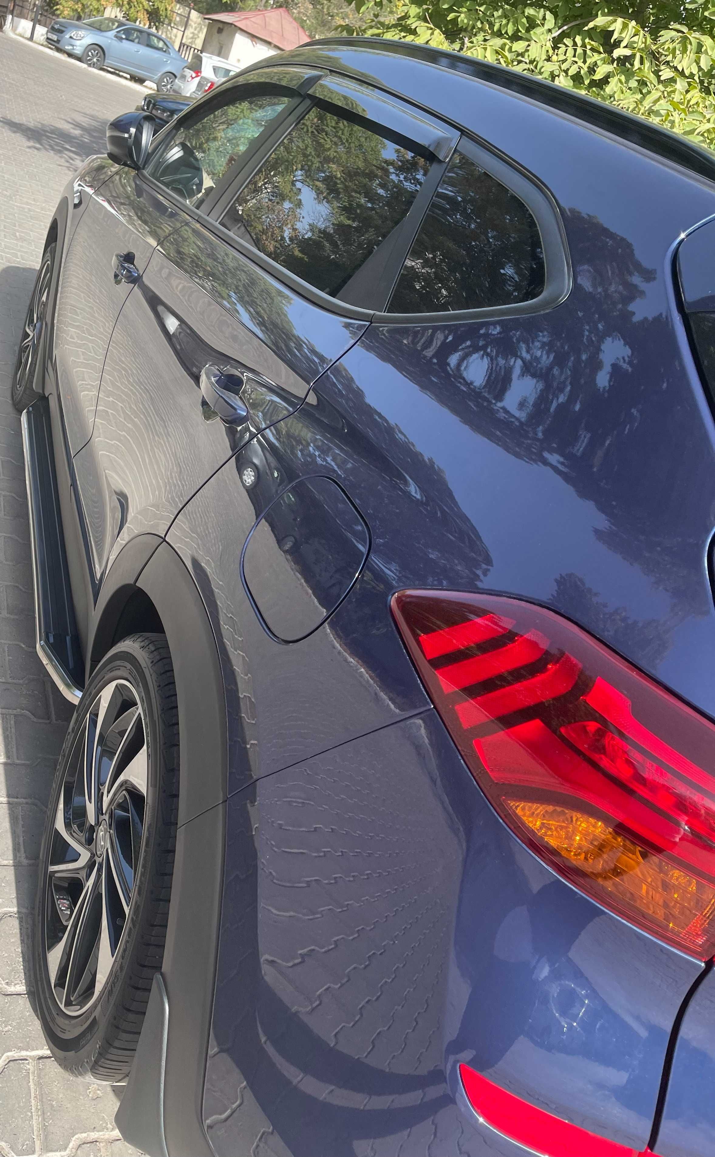 Продам Hyundai Tucson High-Tech 2020 года с полной комплектацией!