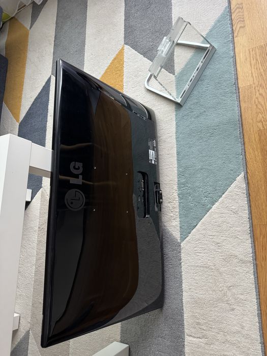 Монитор LG 27 MP77HM