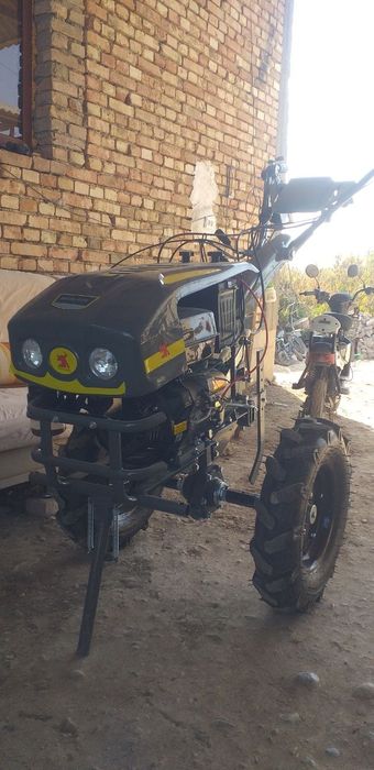 Motoblok sotiladi
