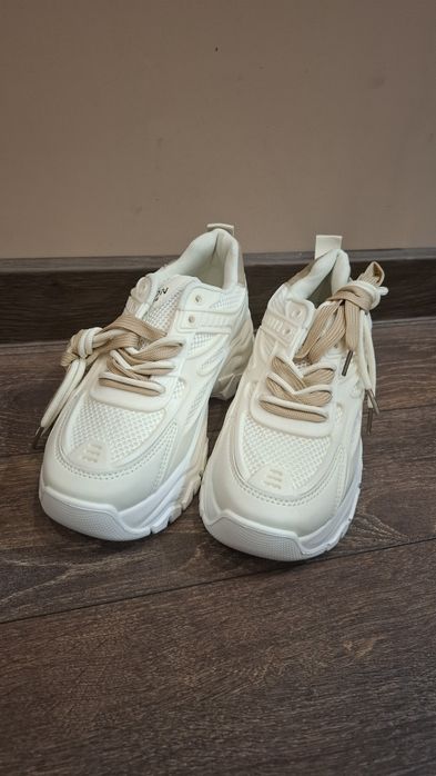 Дамски маратонки