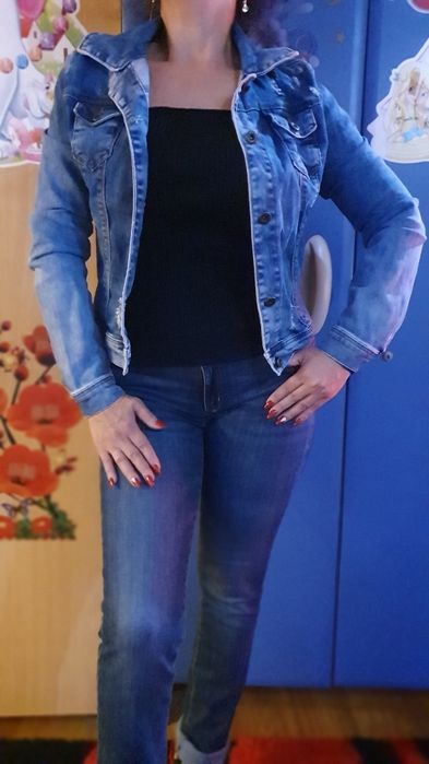 Blugi Colin's+geaca, ambele la doar 45 lei