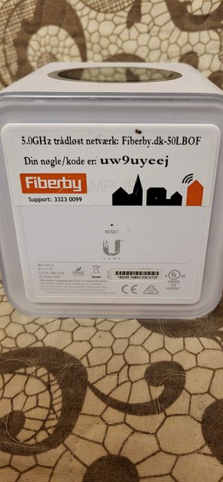 Ubiquiti Labs Router wireless Dual Band Gigabit 1750 Mbps ecran tactil