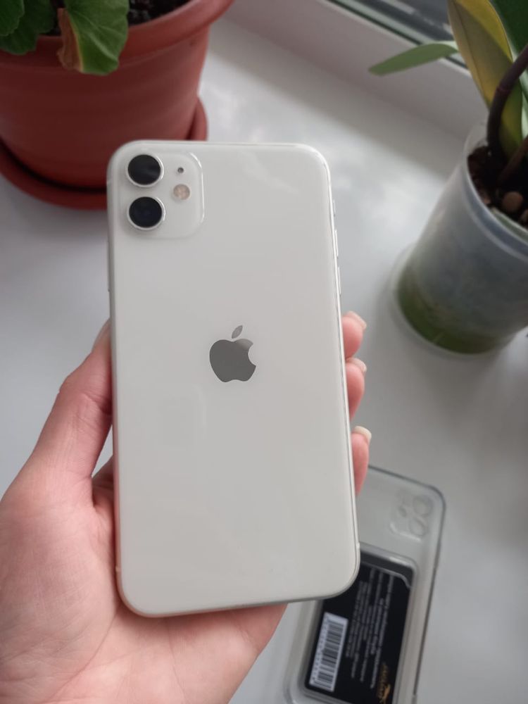 Продам iPhone 11