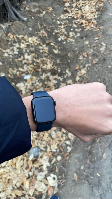 Apple watch se2 32 гб