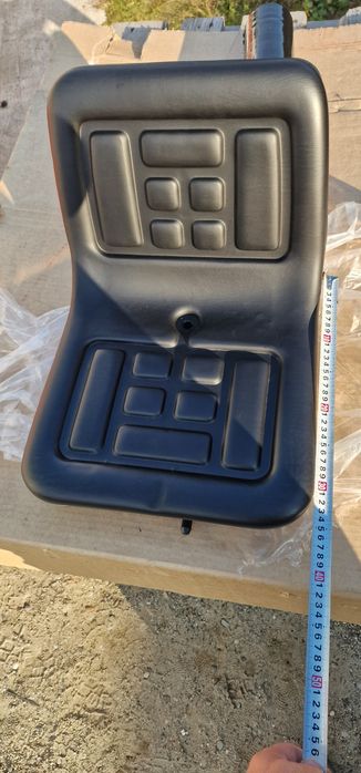 Scaun tractor macara multicar stivuitor preț 350 lei se poate trimite