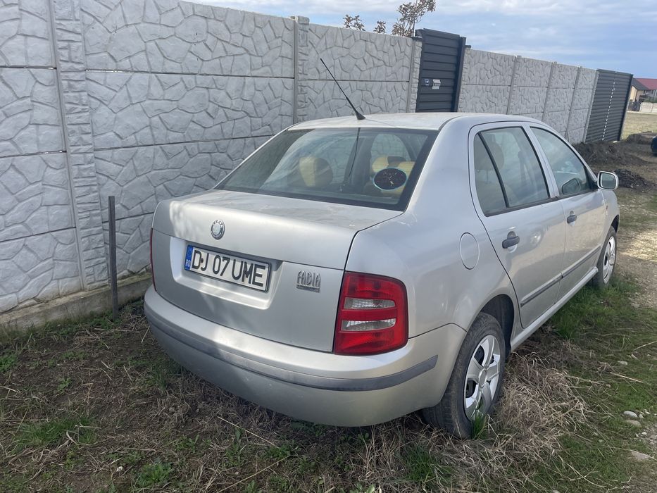 Dezmembrez skoda fabia 1.4 benzina