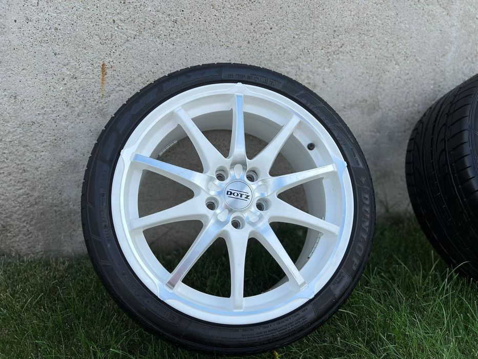 JANTE R18  DOTZ 8jx18EH2+ 225/40R18