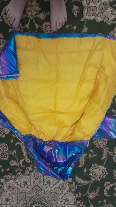 Продам куртка для девочки