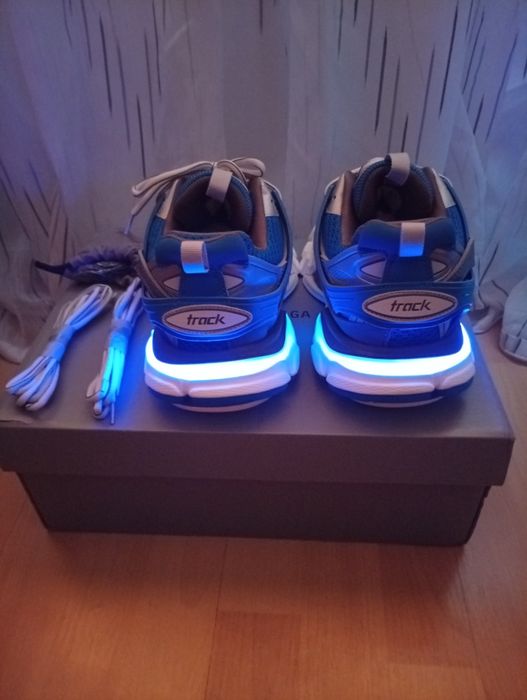 Balenciaga Track Cu Led
