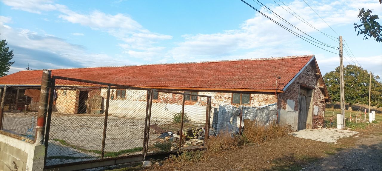 Продава се Промишлена сграда в с. Кирилово, Област Ямбол - 3592 кв.м за 17 €/кв.м - Снимка #12