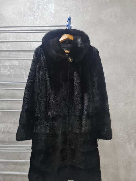 Продаю норковую шубу в хоршем состоянии