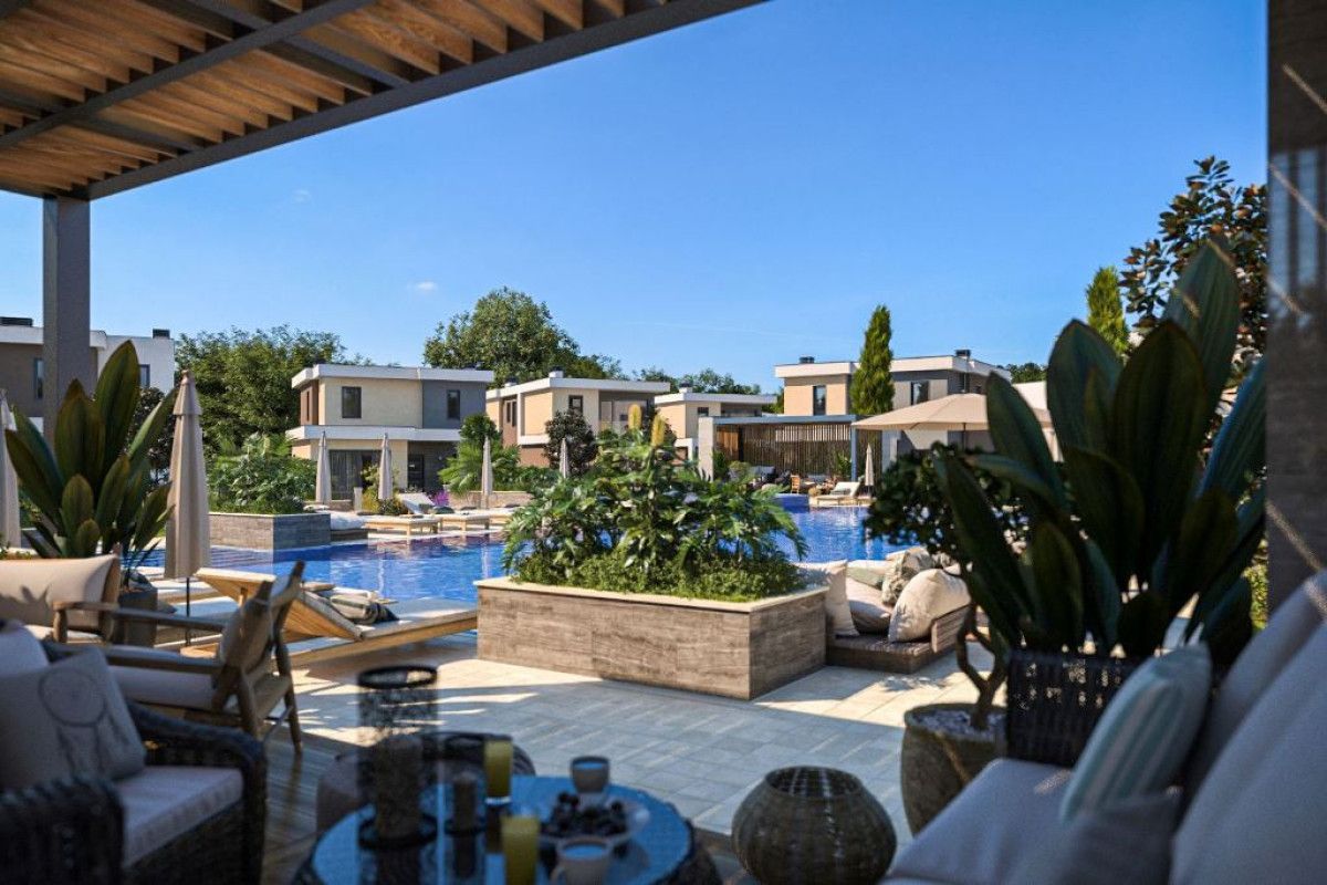 Продава се Къща в Поморие - 175 кв.м за 1826 €/кв.м - Снимка #1