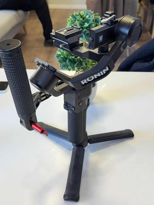 Гимбал Статив DJI RS 3 Mini - Отлично Състояние + Странична Дръжка