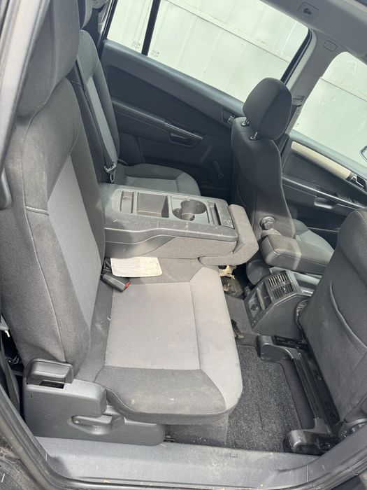 Dezmembrez opel zafira motor 1.7 diesel euro 5