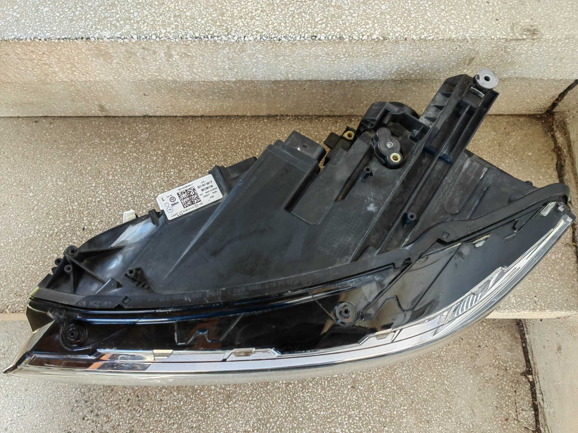 Фар VW Passat B8 FULL LED ляв / Фар Пасат 8 / Фар Passat 8 Оригинален