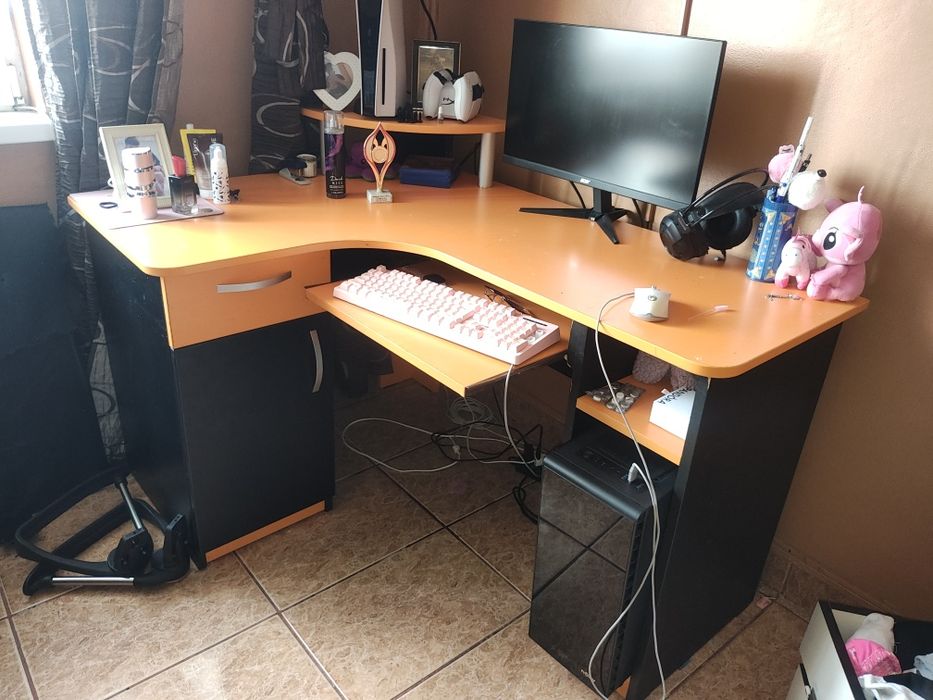 Vând birou calculator second hand