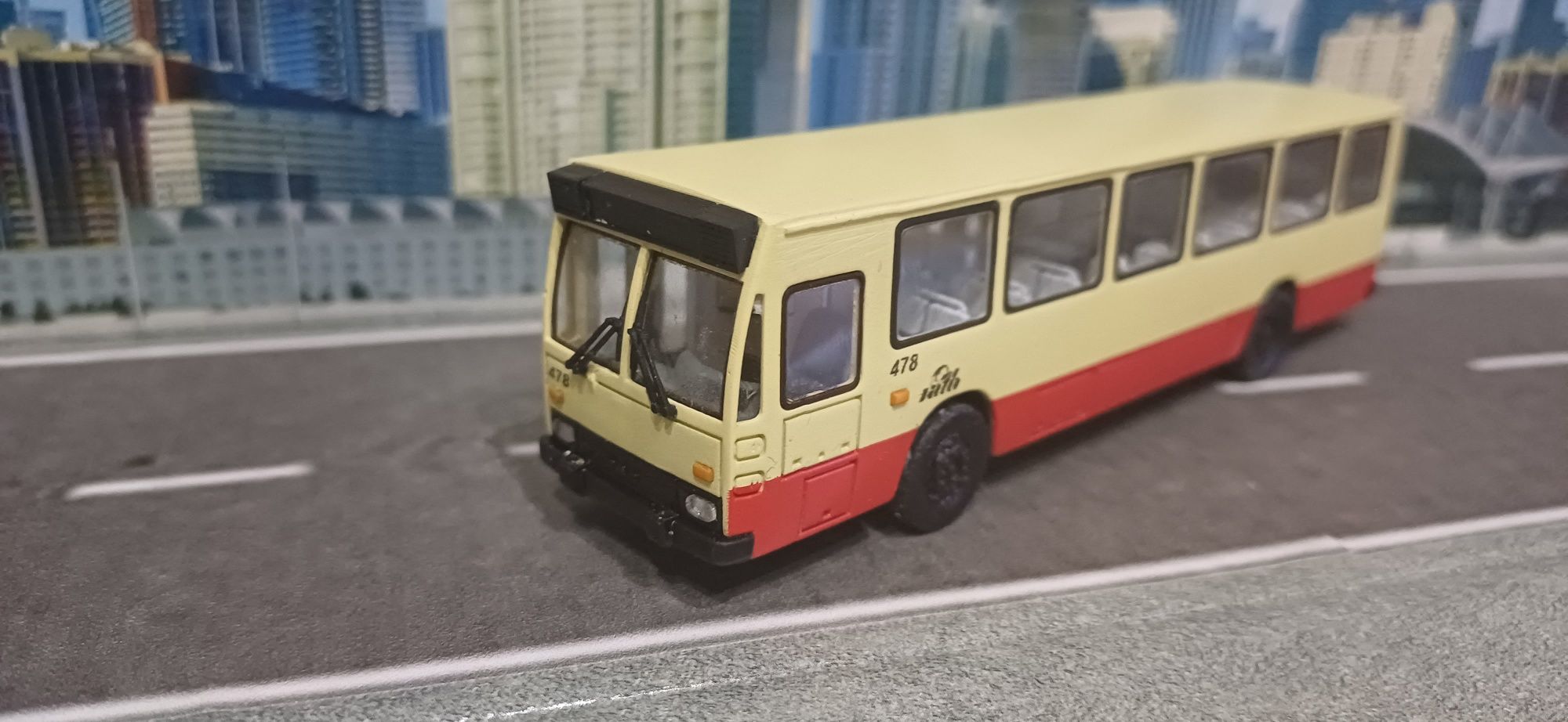 Macheta Autobuz Dac112 scara 1.87