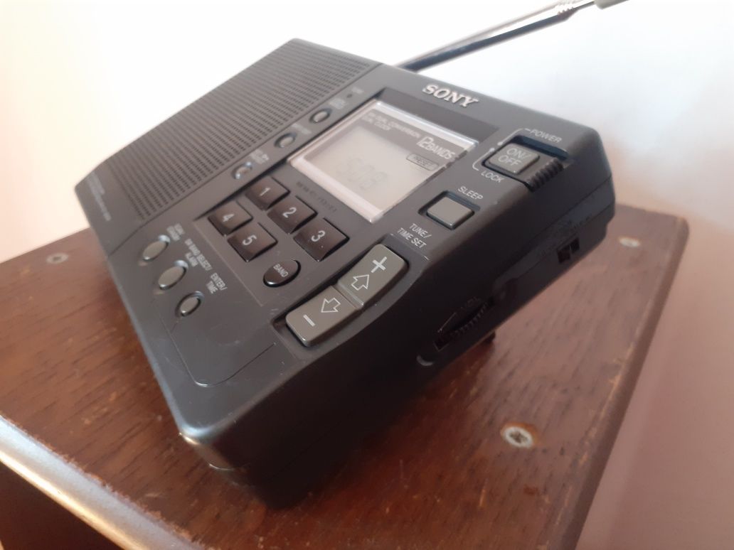 SONY ICF 30
Japan


SO