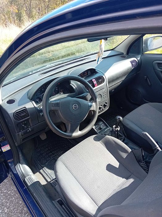 Vand sau schimb opel corsa