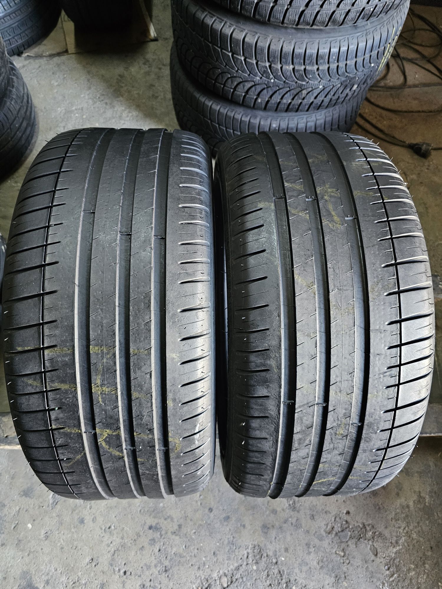 2 anvelope vara 255 40 18 Michelin