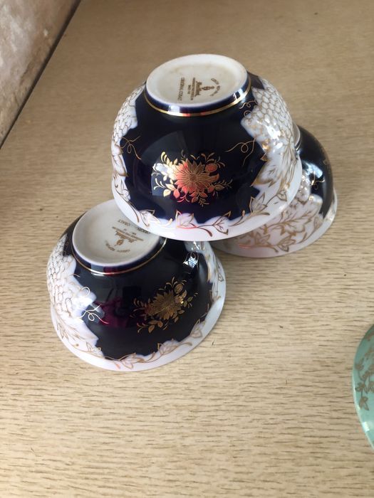 Посуда из серванта