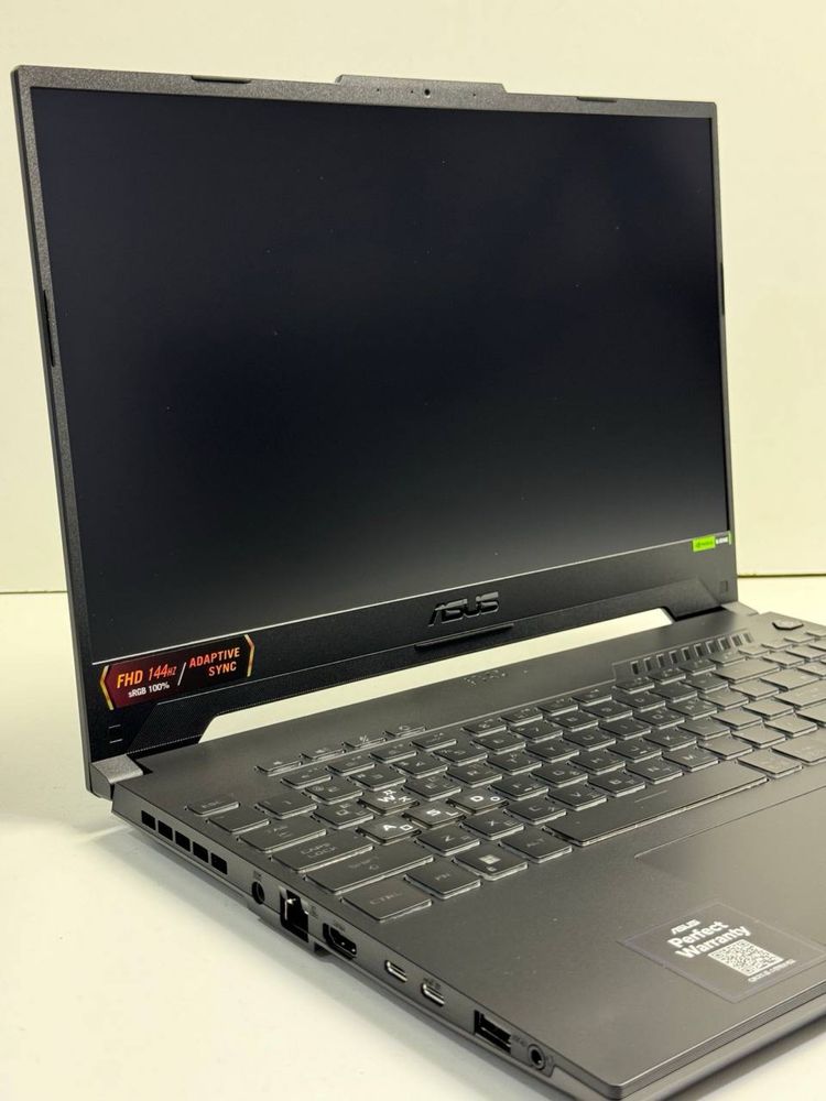 Asus Tuf Gaming Ryzen 7 - 7435HS. Nvidia RTX 4050 6GB. Kafolat 1 Yil